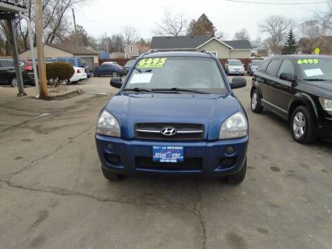 2007 Hyundai Tucson for sale at DISCOVER AUTO SALES in Racine WI