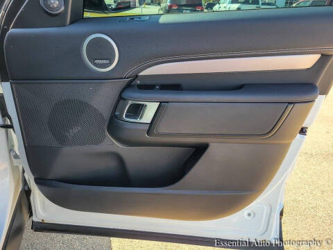 2024 Land Rover Discovery P300 Dynamic SE