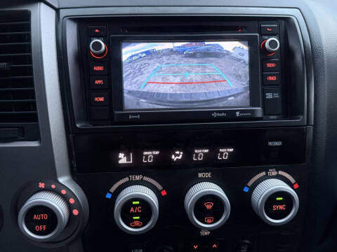 2016 Toyota Sequoia SR5