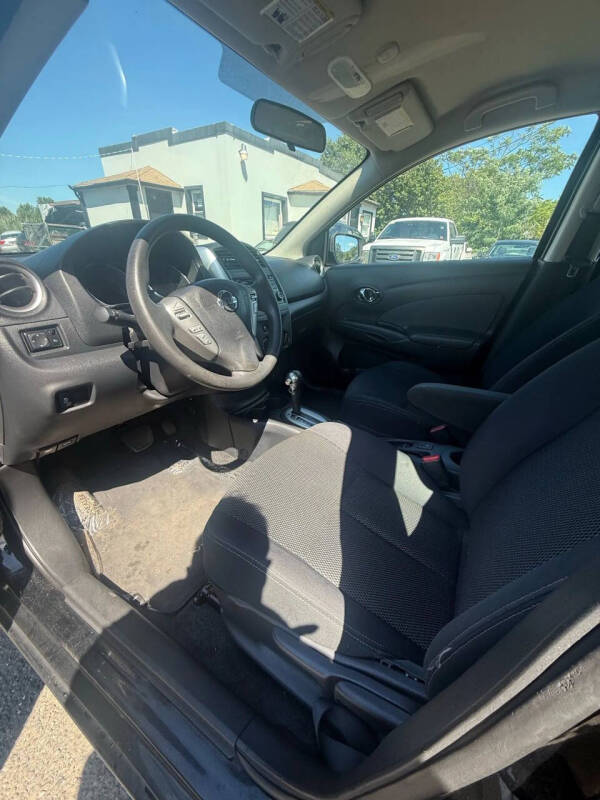 2016 Nissan Versa 1.6 S