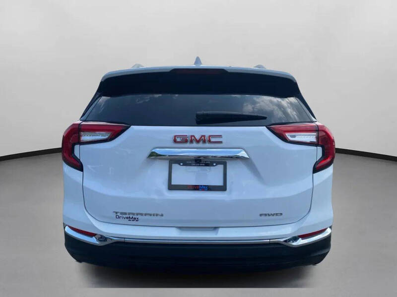 2022 GMC Terrain SLT