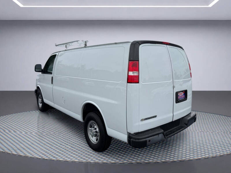 2021 Chevrolet Express 3500