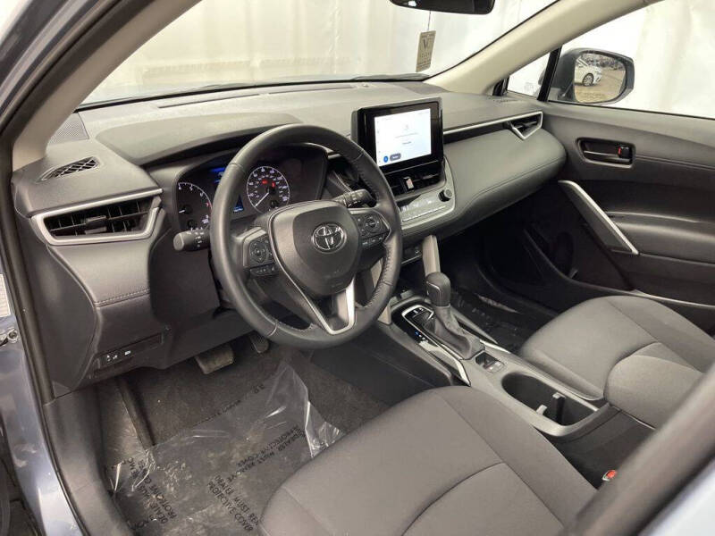 2025 Toyota Corolla Cross LE