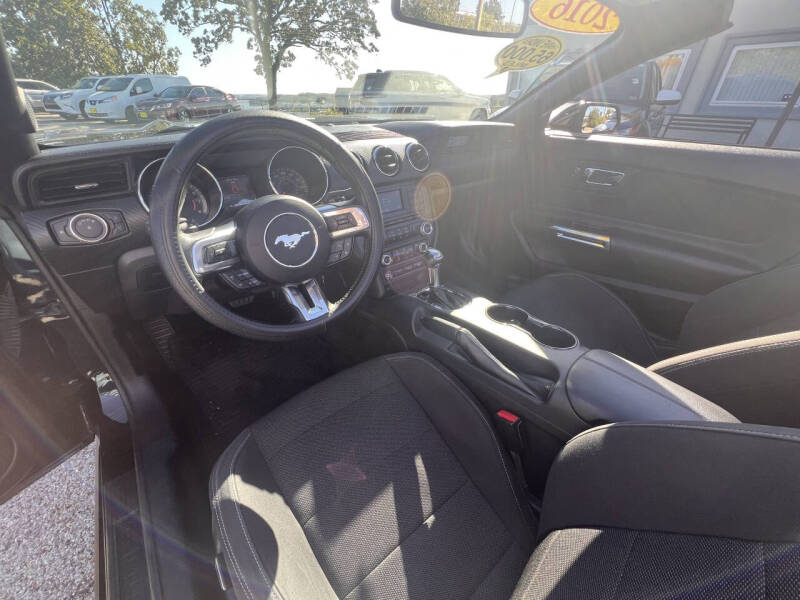 2016 Ford Mustang V6