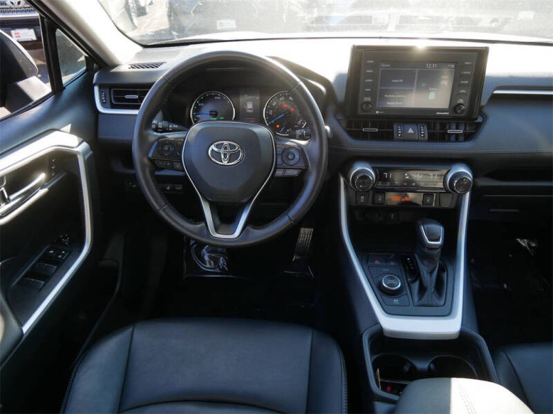 2021 Toyota RAV4 Hybrid XLE Premium