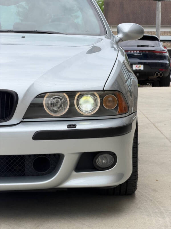 2002 BMW M5