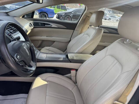 2017 Lincoln MKZ Premiere