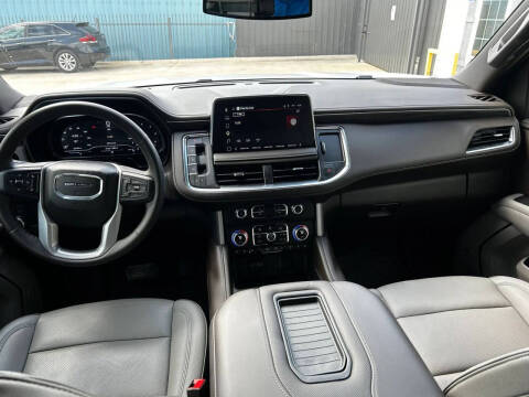 2023 GMC Yukon SLT
