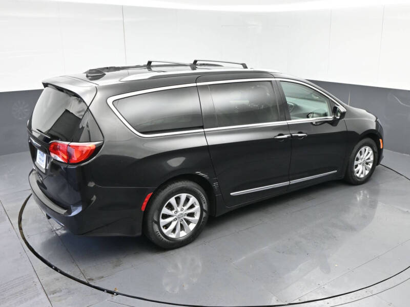 2018 Chrysler Pacifica Touring L Plus
