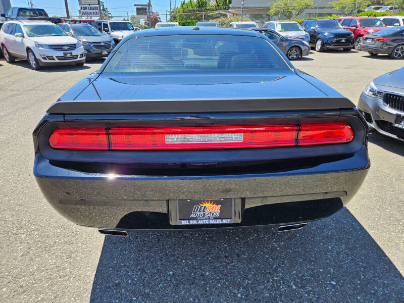 2013 Dodge Challenger SXT