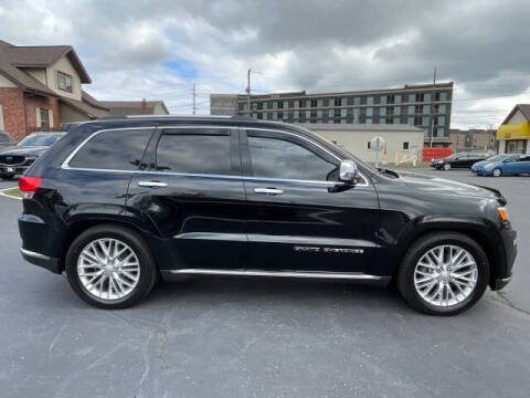 2017 Jeep Grand Cherokee Summit