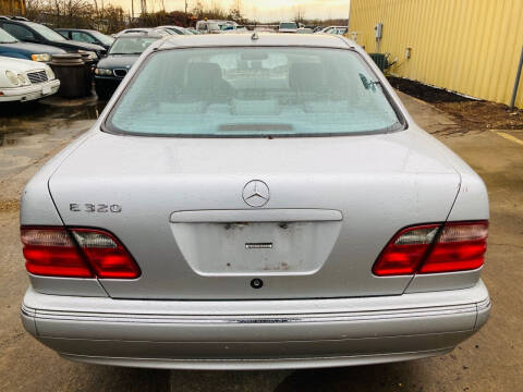 2001 Mercedes-Benz E-Class E 320