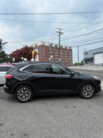 2020 Ford Escape Titanium