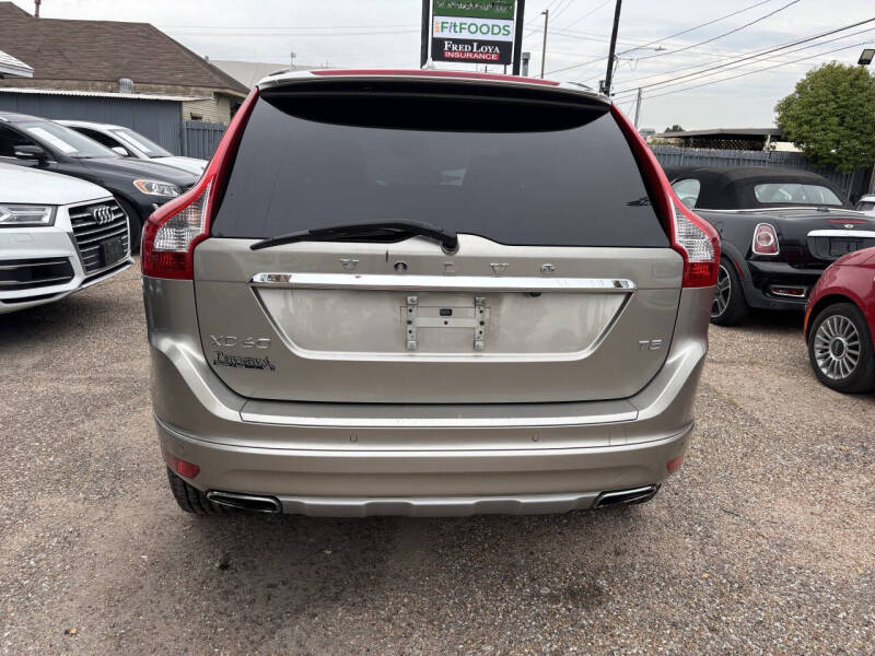 2016 Volvo XC60 T5 Drive-E Premier