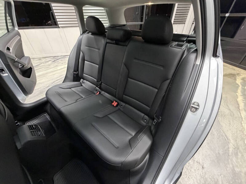 2017 Volkswagen Golf Alltrack