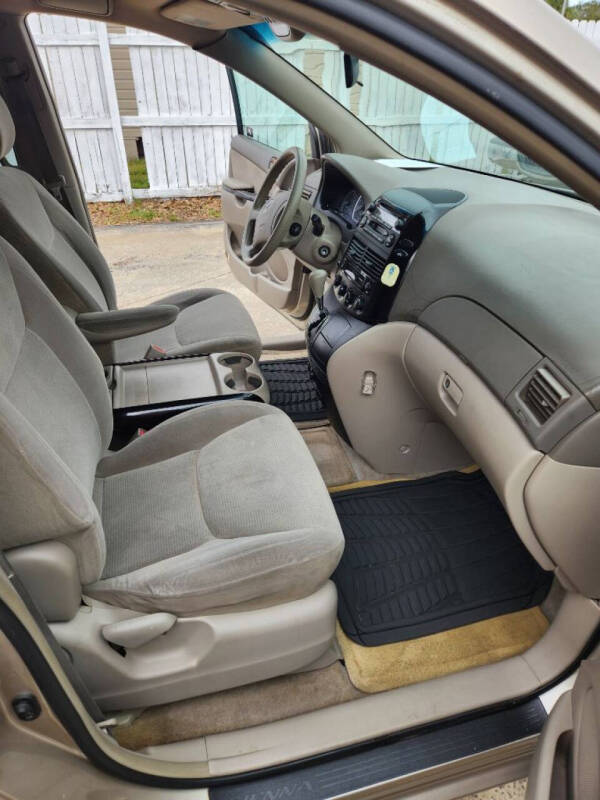 2004 Toyota Sienna
