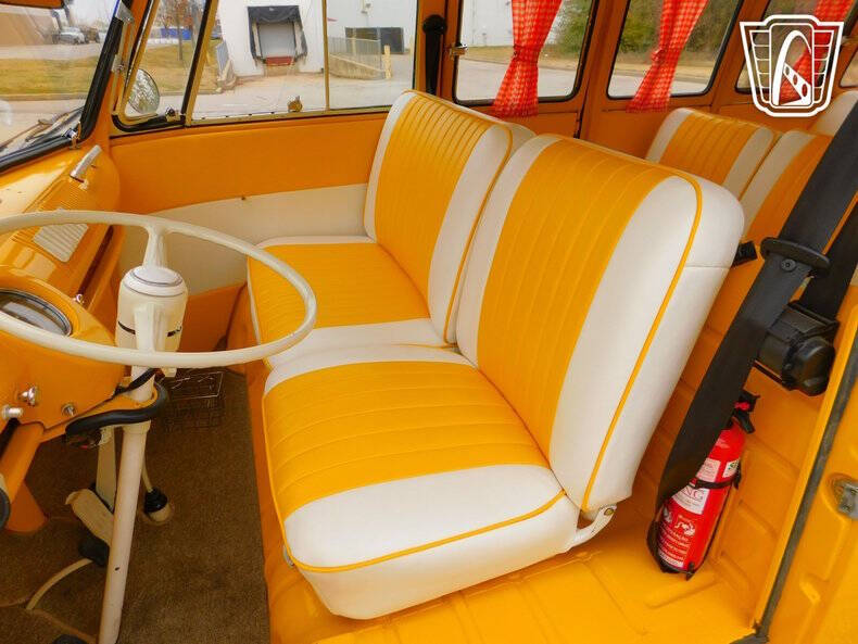 1975 Volkswagen Type 2