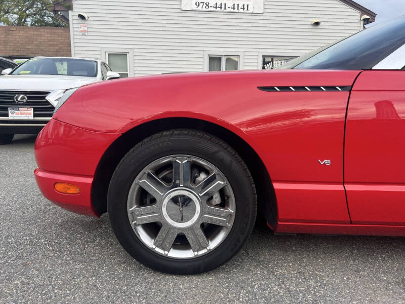 2004 Ford Thunderbird Deluxe