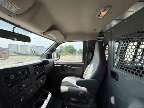 2022 Chevrolet Express 2500