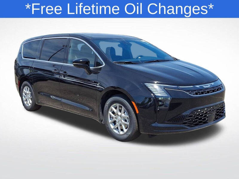 2027 Chrysler Pacifica Select