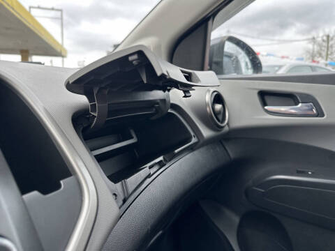 2013 Chevrolet Sonic LT Auto