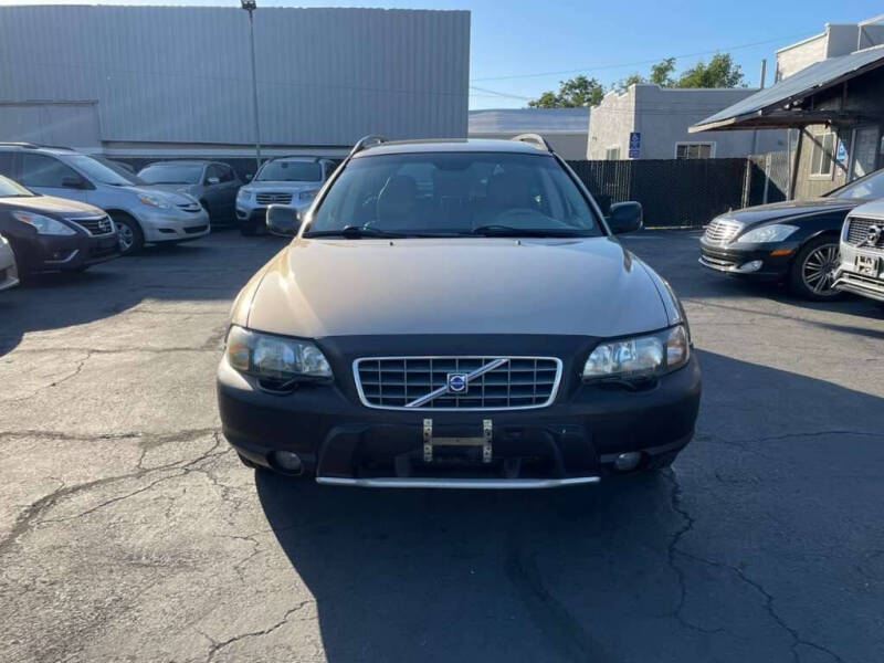 2004 Volvo XC70