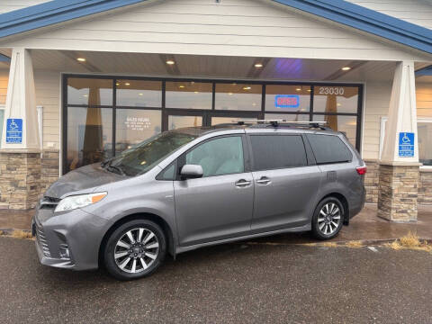 2018 Toyota Sienna XLE Premium 7-Passenger