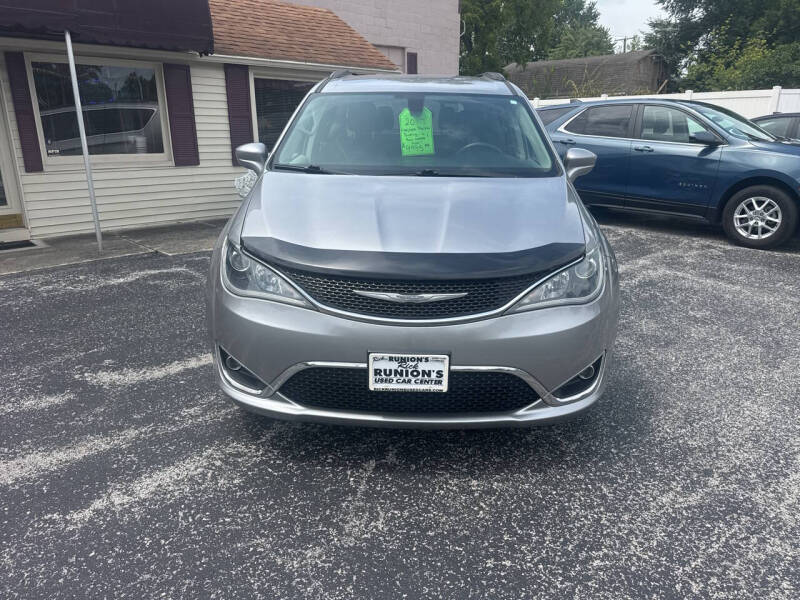 2017 Chrysler Pacifica Touring-L