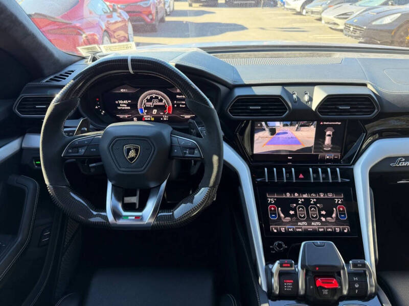 2020 Lamborghini Urus