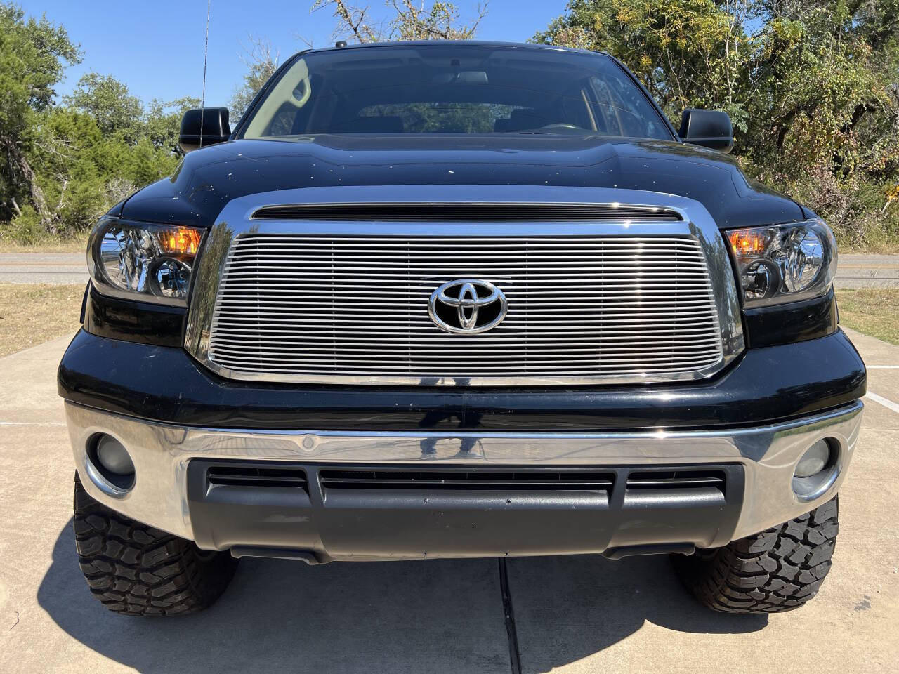 Used Car 2010 Toyota Tundra  Grade 4x4 4dr Crewmax Cab Pickup Sb (5.7l V8 Ffv) For Sale Under $20,000 In Austin, Texas