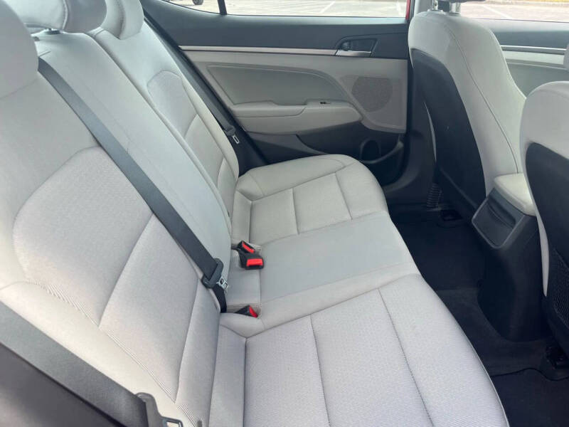 2018 Hyundai Elantra