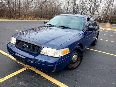 2011 Ford Crown Victoria for sale at Future Motors in Addison IL