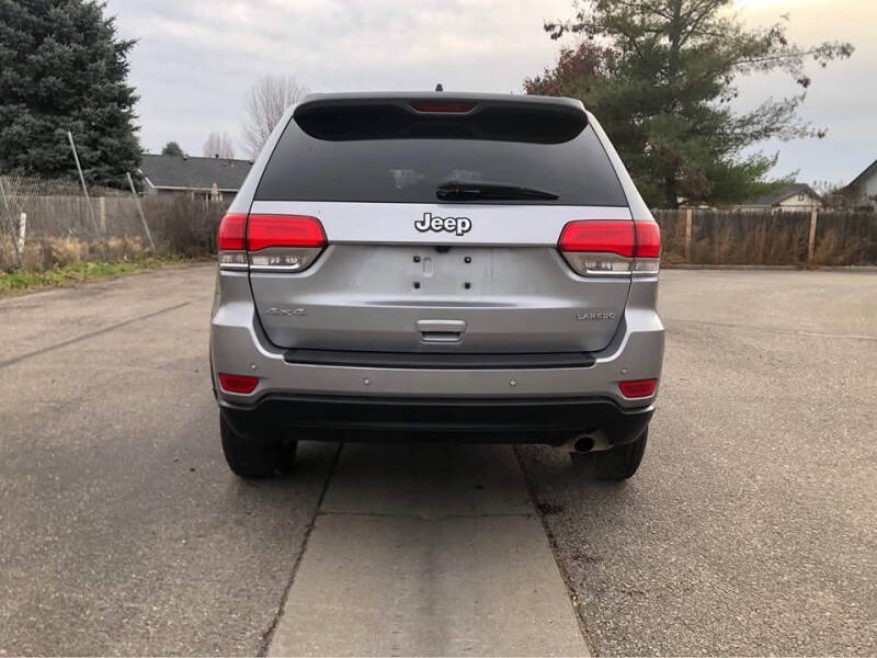 2019 Jeep Grand Cherokee Laredo