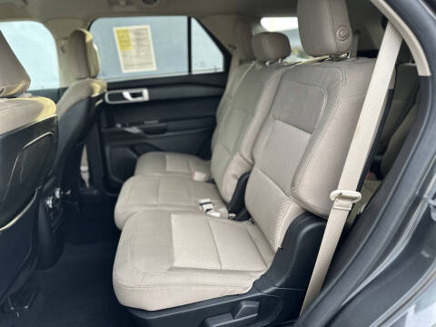 2020 Ford Explorer