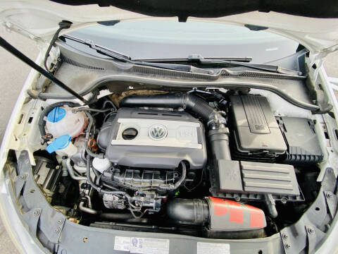 2012 Volkswagen GTI Base PZEV