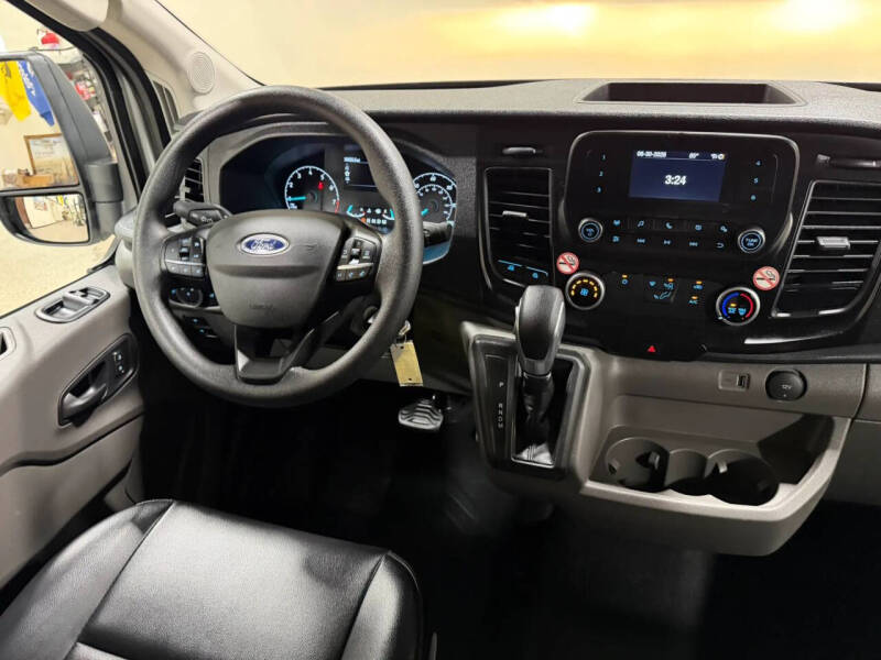 2025 Ford Transit 250