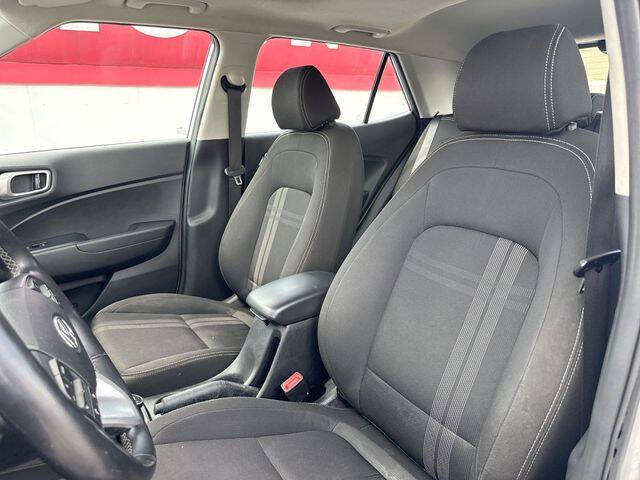 2023 Hyundai Venue SEL