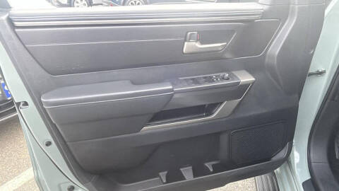 2023 Toyota Sequoia SR5