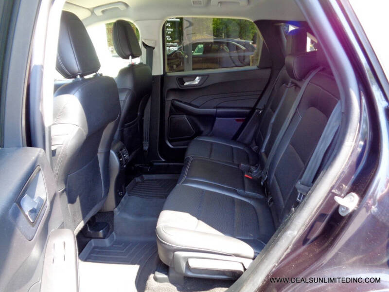2021 Ford Escape SEL