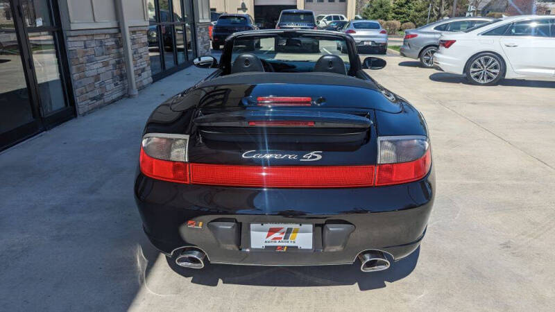 2004 Porsche 911 Carrera 4S photo 12