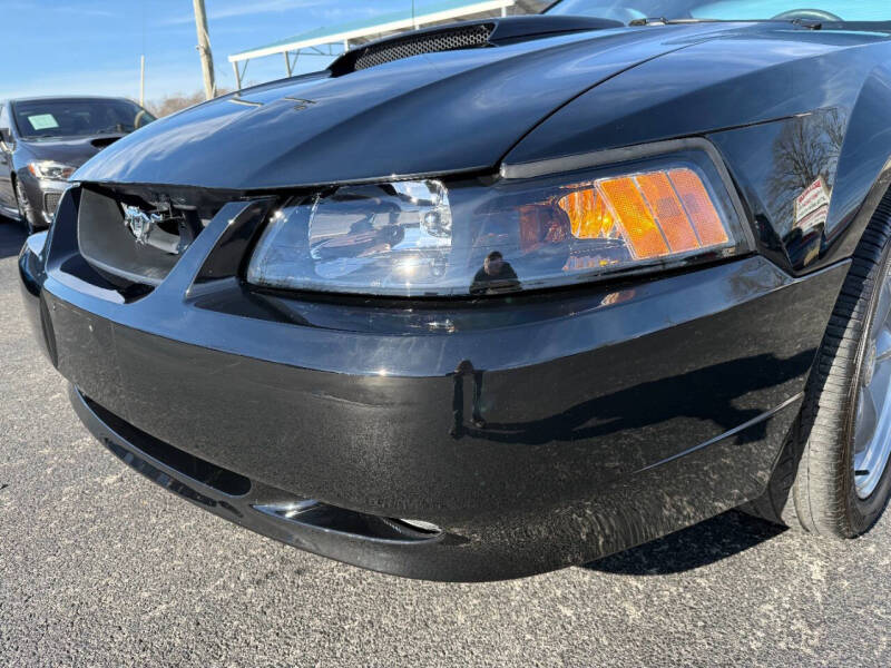 2002 Ford Mustang GT Deluxe