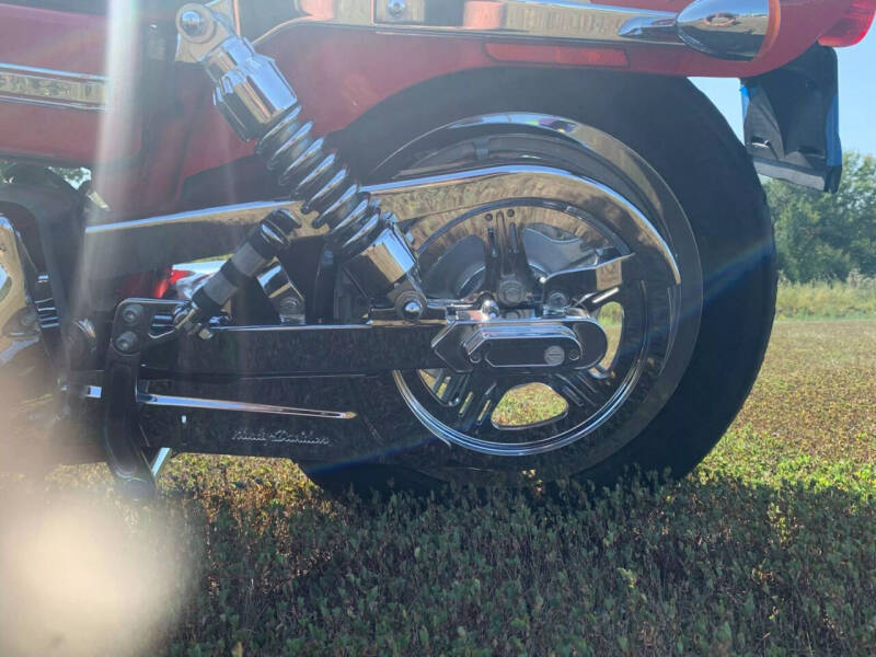 2001 Harley-Davidson FXDWG2 Wide Glide CVO