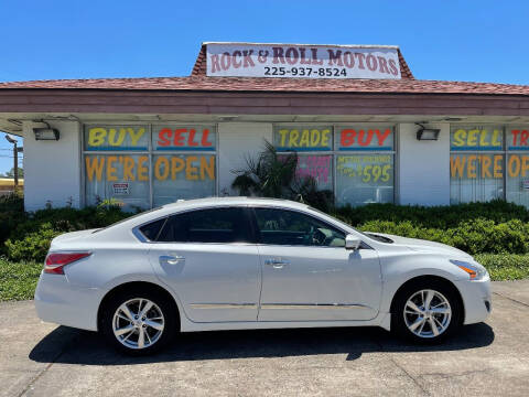2015 Nissan Altima for sale at Rock & Roll Motors in Baton Rouge LA