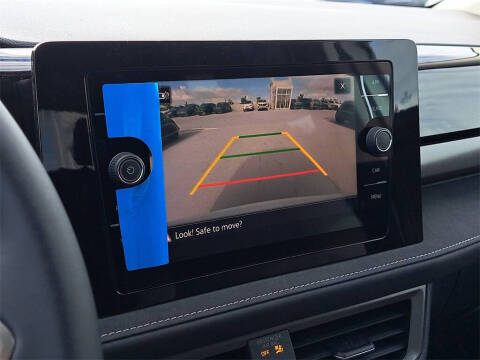 2025 Volkswagen Taos SE Black