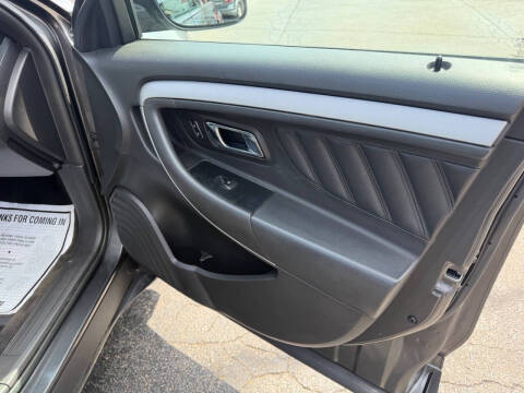 2015 Ford Taurus SEL