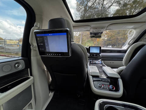 2019 Lincoln Navigator Black Label