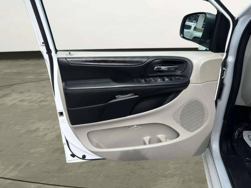 2017 Dodge Grand Caravan SE
