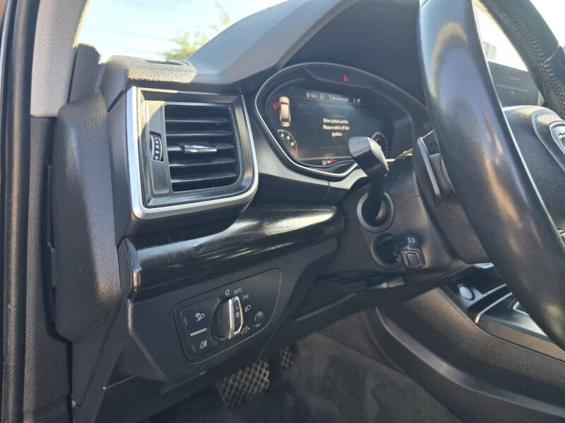 2018 Audi Q5 2.0T quattro Premium Plus