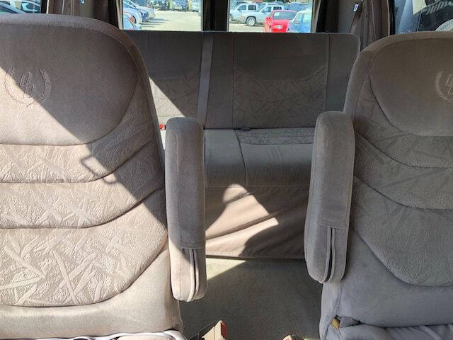 2001 Ford E-Series E-150