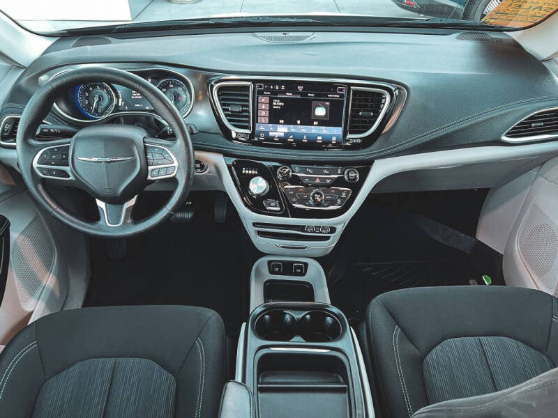 2021 Chrysler Pacifica Touring
